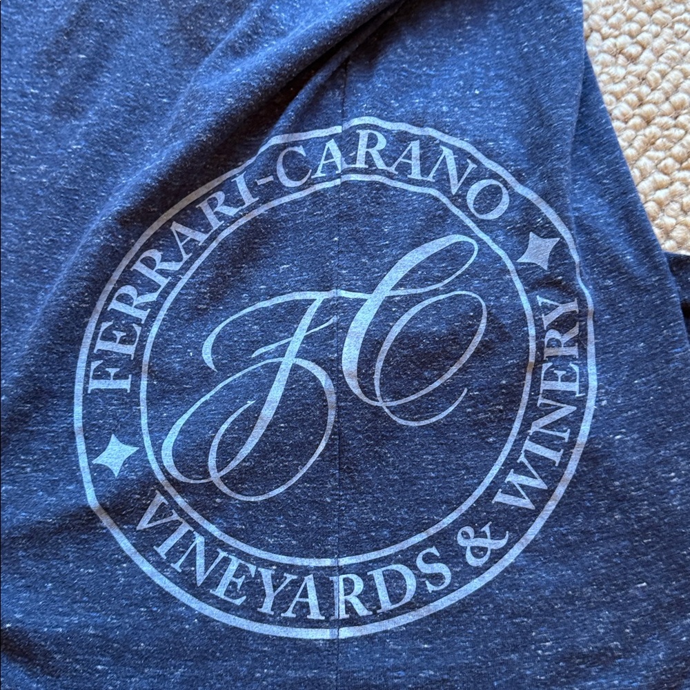 Woman’s Large Navy Ferrari Carano Winery tee shirt - Picture 2 of 8